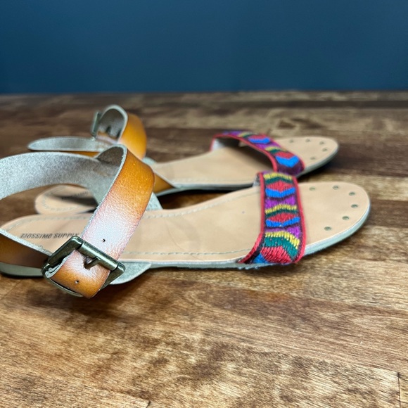 Women’s size 9 Mossimo sandals - Picture 4 of 5